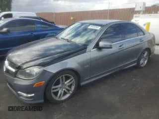 2012 Mercedes-Benz C 250 Sport с VIN WDDGF4HB3CA658779, выставлен на аукционе Copart как лот 86409265 с пробегом 125 059 миль миль и Списание • Salvage title. История ставок и продаж доступна на DreamBid. Изображение 1.