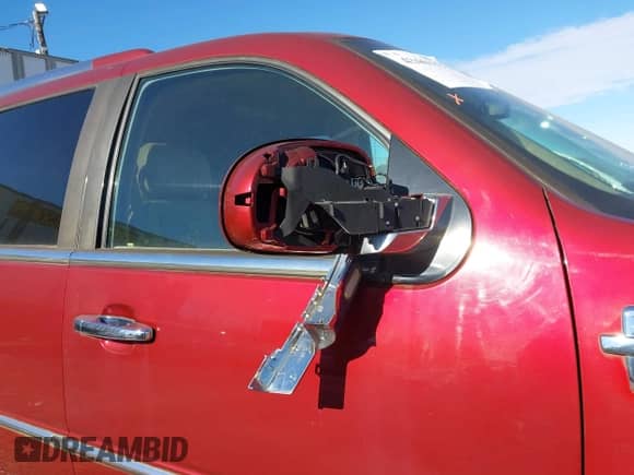 2010 Cadillac Escalade with VIN 1GYUKEEJ5AR220655, listed as a IAAI auction lot 43461322 with Not provided miles and . Bid and sale history available at DreamBid. Image 6.