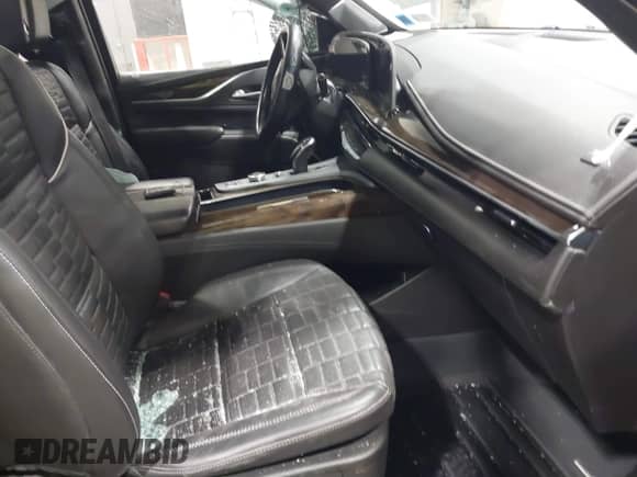 2023 Cadillac Escalade ESV 4WD Sport Platinum with VIN 1GYS4RKL1PR156900, listed as a IAAI auction lot 41740946 with 99,999 mi miles and . Bid and sale history available at DreamBid. Image 5.