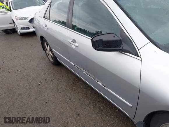 2007 Honda Accord EX с VIN 1HGCM56777A075299, выставлен на аукционе IAAI как лот 43336824 с пробегом 199 621 миль миль и . История ставок и продаж доступна на DreamBid. Изображение 12.