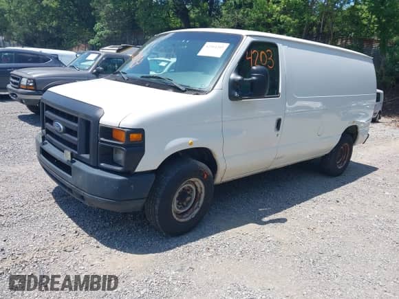 2008 Ford Econoline Cargo Commercial with VIN 1FTNE24W68DA99137, listed as a IAAI auction lot 42564203 with 336,258 mi miles and . Bid and sale history available at DreamBid. Image 2.