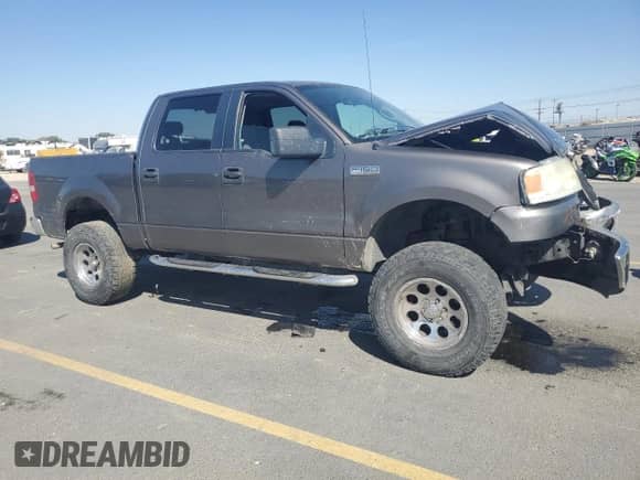 2006 Ford F-150 XLT z VIN 1FTPW12506KC38066, wystawiony jako Copart lot #83853765 z przebiegiem Nie podano mil oraz Szkoda całkowita • Salvage title. Historia ofert i sprzedaży dostępna na DreamBid. Obrazek 4.