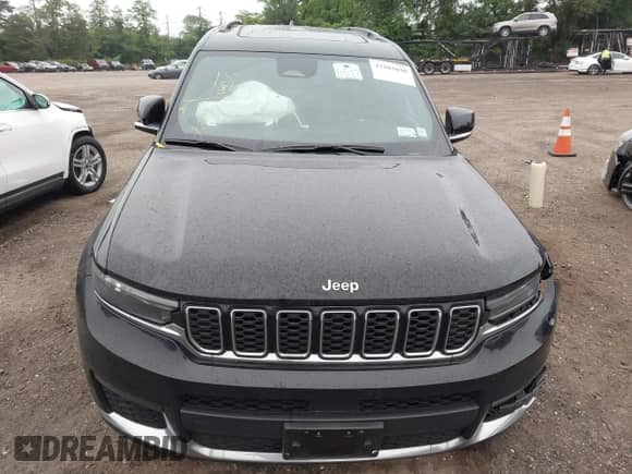 2024 Jeep Grand Cherokee Limited with VIN 1C4RJKBG2R8552107, listed as a IAAI auction lot 42503030 with 51,110 mi miles and . Bid and sale history available at DreamBid. Image 12.