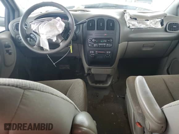 2004 Dodge Caravan SXT with VIN 1D4GP45R94B512281, listed as a Copart auction lot 55937235 with 150,370 mi miles and Salvage title. Bid and sale history available at DreamBid. Image 8.