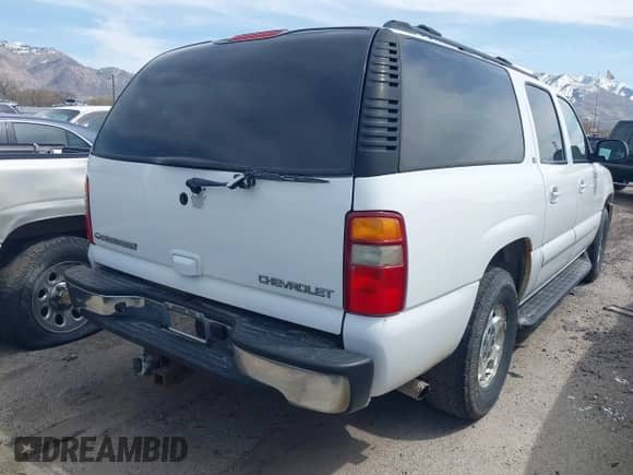 2003 Chevrolet Suburban Z71 с VIN 3GNFK16Z43G335561, выставлен на аукционе IAAI как лот 41901703 с пробегом 289 564 миль миль и . История ставок и продаж доступна на DreamBid. Изображение 4.