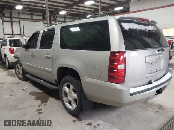 2008 Chevrolet Suburban 3LT with VIN 1GNFK16338J248039, listed as a IAAI auction lot 41734266 with 223,071 mi miles and . Bid and sale history available at DreamBid. Image 3.