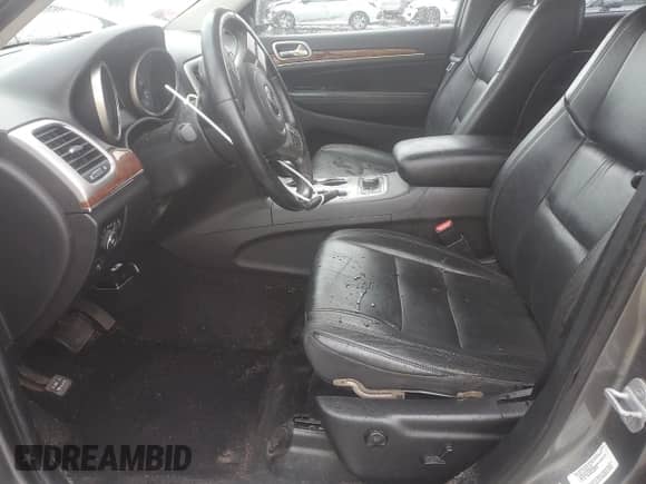 2012 Jeep Grand Cherokee Limited z VIN 1C4RJFBG2CC187150, wystawiony jako Copart lot #84956805 z przebiegiem 136 040 mil mil oraz Szkoda całkowita • Salvage title. Historia ofert i sprzedaży dostępna na DreamBid. Obrazek 7.