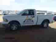 2010 Dodge 1500 ST с VIN 3D7JV1EP6AG115223, выставлен на аукционе IAAI как лот 42906974 с пробегом 162 112 миль миль и . История ставок и продаж доступна на DreamBid. Изображение 13.