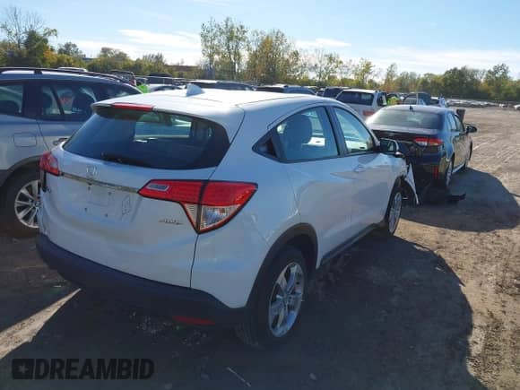 2020 Honda HR-V LX z VIN 3CZRU6H34LM714304, wystawiony jako IAAI lot #43359902 z przebiegiem 54 955 mil mil oraz . Historia ofert i sprzedaży dostępna na DreamBid. Obrazek 4.