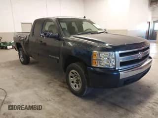 2007 Chevrolet Silverado 1500 1LT with VIN 2GCEC19C771621072, listed as a IAAI auction lot 41747993 with 217,232 mi miles and . Bid and sale history available at DreamBid. Image 1.