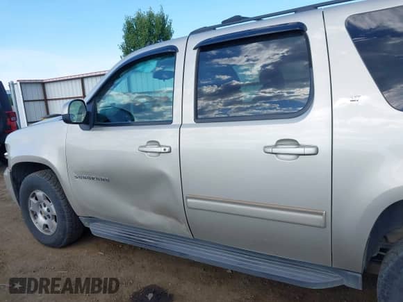 2013 Chevrolet Suburban LT with VIN 1GNSKJE77DR178222, listed as a IAAI auction lot 42843248 with 211,950 mi miles and . Bid and sale history available at DreamBid. Image 14.