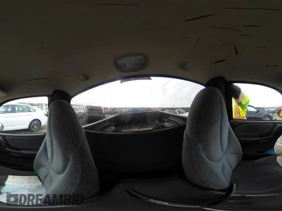 1998 Dodge Dakota SLT z VIN 1B7FL26X5WS716567, wystawiony jako IAAI lot #41078500 z przebiegiem 122 720 mil mil oraz . Historia ofert i sprzedaży dostępna na DreamBid. Obrazek 19.