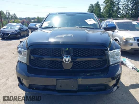 2015 Ram 1500 Laramie Limited z VIN 1C6RR7PT9FS660273, wystawiony jako IAAI lot #42440045 z przebiegiem 118 531 mil mil oraz . Historia ofert i sprzedaży dostępna na DreamBid. Obrazek 13.