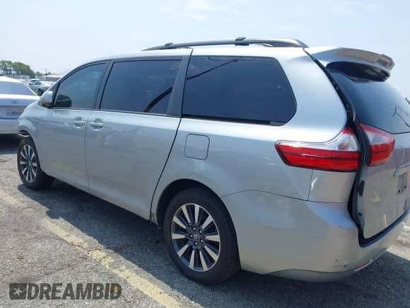 2019 Toyota Sienna LE with VIN 5TDJZ3DC5KS225000, listed as a IAAI auction lot 42414072 with 77,365 mi miles and . Bid and sale history available at DreamBid. Image 18.
