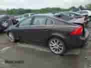 2017 Volvo S60 Inscription Platinum с VIN LYV402TM3HB149593, выставлен на аукционе Copart как лот 59364645 с пробегом 116 934 миль миль и Списание • Salvage title. История ставок и продаж доступна на DreamBid. Изображение 2.