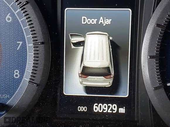 2015 Toyota Sienna Limited z VIN 5TDDK3DCXFS124994, wystawiony jako IAAI lot #42196493 z przebiegiem 60 929 mil mil oraz . Historia ofert i sprzedaży dostępna na DreamBid. Obrazek 15.