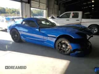 2017 Dodge Viper with VIN 1C3BDEDZXHV500754, listed as a Copart auction lot 75449334 with 31,027 mi miles and Salvage title. Bid and sale history available at DreamBid. Image 4.