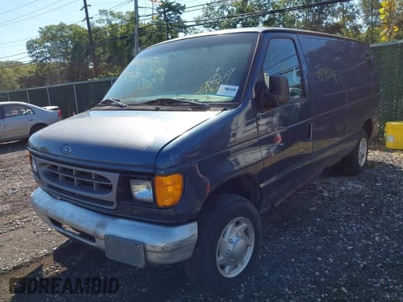 1998 Ford Econoline Cargo с VIN 1FTPE24L8WHB27363, выставлен на аукционе IAAI как лот 43148478 с пробегом 103 806 миль миль и . История ставок и продаж доступна на DreamBid. Изображение 2.