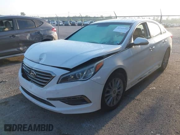 2015 Hyundai Sonata Sport с VIN 5NPE34AF2FH017188, выставлен на аукционе IAAI как лот 42245755 с пробегом 145 629 миль миль и . История ставок и продаж доступна на DreamBid. Изображение 17.