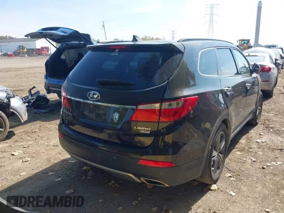 2016 Hyundai Santa Fe SE with VIN KM8SR4HF2GU164878, listed as a IAAI auction lot 43241125 with 91,283 mi miles and . Bid and sale history available at DreamBid. Image 4.