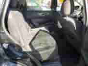 2015 Nissan Rogue SV z VIN KNMAT2MV7FP538174, wystawiony jako Copart lot #89620025 z przebiegiem 145 811 mil mil oraz Szkoda całkowita • Salvage title. Historia ofert i sprzedaży dostępna na DreamBid. Obrazek 11.