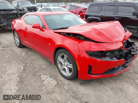 2024 Chevrolet Camaro 1LT z VIN 1G1FB1RS5R0111857, wystawiony jako IAAI lot #41750118 z przebiegiem Nie podano mil oraz . Historia ofert i sprzedaży dostępna na DreamBid. Obrazek 1.
