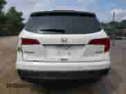 2018 Honda Pilot EX-L z VIN 5FNYF6H88JB032745, wystawiony jako Copart lot #59541055 z przebiegiem 95 341 mil mil oraz Szkoda całkowita • Salvage title. Historia ofert i sprzedaży dostępna na DreamBid. Obrazek 6.