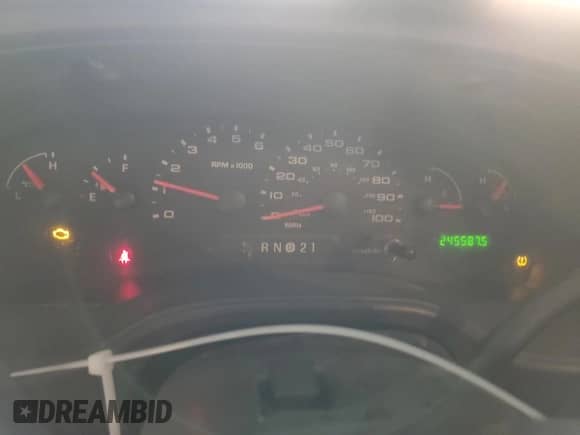 2008 Ford Econoline Cargo Commercial z VIN 1FTSE34L78DA38670, wystawiony jako Copart lot #86403624 z przebiegiem 245 587 mil mil oraz Szkoda całkowita • Salvage title. Historia ofert i sprzedaży dostępna na DreamBid. Obrazek 9.