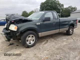 2005 Ford F-150 XL с VIN 1FTPF12585NA63952, выставлен на аукционе Copart как лот 74300474 с пробегом 98 379 миль миль и Списание • Salvage title. История ставок и продаж доступна на DreamBid. Изображение 1.