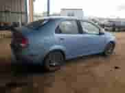 2005 Chevrolet Aveo LS z VIN KL1TD52655B300992, wystawiony jako Copart lot #55802575 z przebiegiem 63 781 mil mil oraz Szkoda całkowita • Salvage title. Historia ofert i sprzedaży dostępna na DreamBid. Obrazek 3.