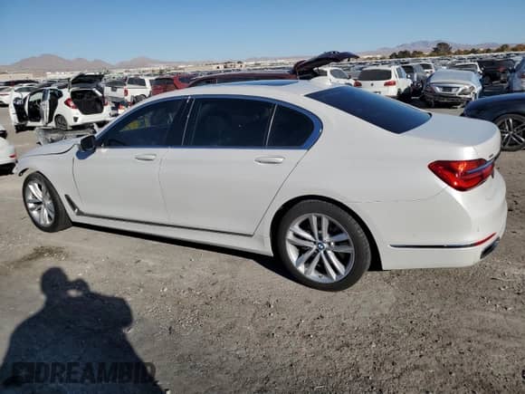 2019 BMW 7 Series 750i xDrive with VIN WBA7F2C50KB240508, listed as a Copart auction lot 80551464 with 51,271 mi miles and Salvage title. Bid and sale history available at DreamBid. Image 2.
