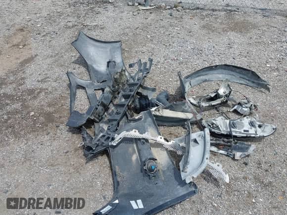 2009 Chevrolet Malibu LTZ with VIN 1G1ZK57799F231693, listed as a IAAI auction lot 42687084 with Not provided miles and . Bid and sale history available at DreamBid. Image 12.