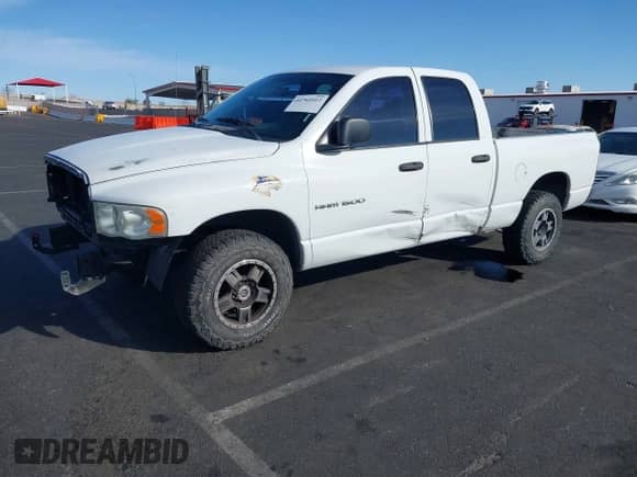 2004 Dodge 1500 ST z VIN 1D7HA18K04J210437, wystawiony jako IAAI lot #41765912 z przebiegiem 220 324 mil mil oraz . Historia ofert i sprzedaży dostępna na DreamBid. Obrazek 2.