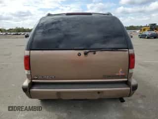 1996 Chevrolet Blazer с VIN 1GNDT13W0T2182796, выставлен на аукционе Copart как лот 72577554 с пробегом 133 565 миль миль и Списание • Salvage title. История ставок и продаж доступна на DreamBid. Изображение 6.