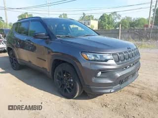 2022 Jeep Compass Latitude z VIN 3C4NJCBB1NT167500, wystawiony jako IAAI lot #42709668 z przebiegiem 52 908 mil mil oraz . Historia ofert i sprzedaży dostępna na DreamBid. Obrazek 1.
