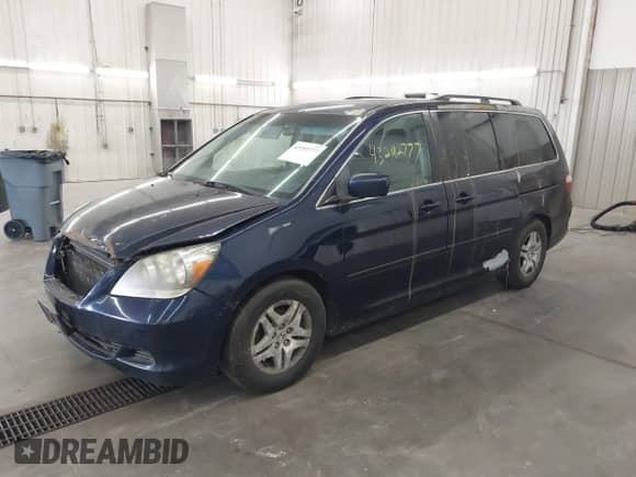 2006 Honda Odyssey EX z VIN 5FNRL38486B067236, wystawiony jako IAAI lot #43292777 z przebiegiem 295 041 mil mil oraz . Historia ofert i sprzedaży dostępna na DreamBid. Obrazek 2.