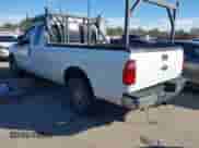 2013 Ford F-250 XL z VIN 1FT7X2A66DEB77864, wystawiony jako IAAI lot #41464637 z przebiegiem 289 428 mil mil oraz . Historia ofert i sprzedaży dostępna na DreamBid. Obrazek 3.