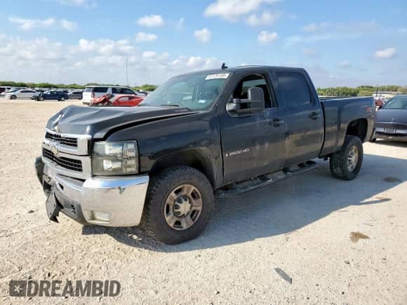 2008 Chevrolet Silverado 2500HD 2LT с VIN 1GCHK23668F154861, выставлен на аукционе Copart как лот 81126135 с пробегом 174 410 миль миль и Списание • Salvage title. История ставок и продаж доступна на DreamBid. Изображение 1.