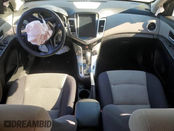 2014 Chevrolet Cruze LS с VIN 1G1PA5SG1E7480575, выставлен на аукционе Copart как лот 85759525 с пробегом Не указан миль и Списание • Salvage title. История ставок и продаж доступна на DreamBid. Изображение 8.