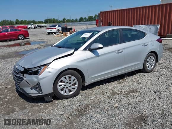 2019 Hyundai Elantra SE с VIN 5NPD74LFXKH480705, выставлен на аукционе IAAI как лот 42602981 с пробегом 207 638 миль миль и . История ставок и продаж доступна на DreamBid. Изображение 17.