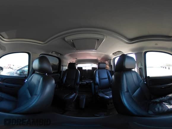 2012 Chevrolet Tahoe LTZ с VIN 1GNSCCE08CR297245, выставлен на аукционе IAAI как лот 40194964 с пробегом 117 007 миль миль и . История ставок и продаж доступна на DreamBid. Изображение 18.