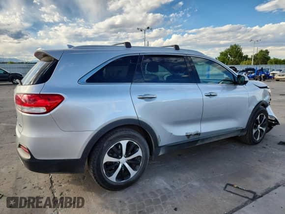 2017 Kia Sorento EX с VIN 5XYPHDA53HG302297, выставлен на аукционе Copart как лот 80299125 с пробегом 62 207 миль миль и Списание • Salvage title. История ставок и продаж доступна на DreamBid. Изображение 3.
