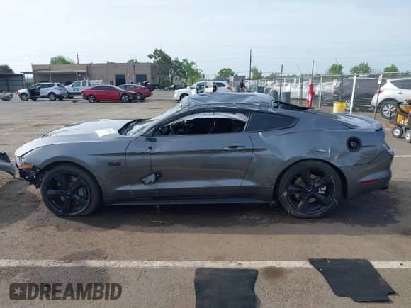 2022 Ford Mustang GT with VIN 1FA6P8CF2N5131421, listed as a IAAI auction lot 42047492 with 21,376 mi miles and . Bid and sale history available at DreamBid. Image 15.