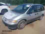 2000 Dodge Caravan with VIN 2B4GP25R4YR737326, listed as a IAAI auction lot 42862132 with 121,394 mi miles and . Bid and sale history available at DreamBid. Image 2.