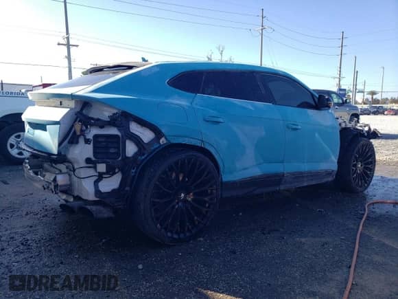 2020 Lamborghini Urus with VIN ZPBUA1ZL9LLA07459, listed as a Copart auction lot 85200604 with 49,841 mi miles and Salvage title. Bid and sale history available at DreamBid. Image 3.
