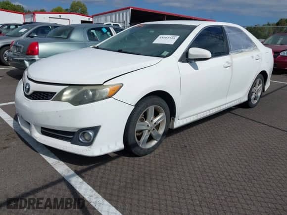 2013 Toyota Camry L with VIN 4T1BF1FK6DU680826, listed as a IAAI auction lot 43402544 with 279,318 mi miles and . Bid and sale history available at DreamBid. Image 17.
