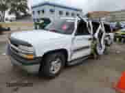 2005 Chevrolet Tahoe Z71 z VIN 1GNEK13T15R240583, wystawiony jako Copart lot #82425545 z przebiegiem Nie podano mil oraz Szkoda całkowita • Salvage title. Historia ofert i sprzedaży dostępna na DreamBid. Obrazek 1.