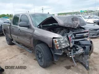 2007 Chevrolet Silverado 1500 1LT с VIN 2GCEC13C471575869, выставлен на аукционе IAAI как лот 42308438 с пробегом 158 526 миль миль и . История ставок и продаж доступна на DreamBid. Изображение 1.