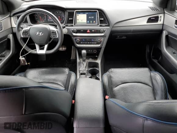 2019 Hyundai Sonata Limited с VIN 5NPE34AB8KH804718, выставлен на аукционе Copart как лот 85942575 с пробегом 107 249 миль миль и Чистый • Clean title. История ставок и продаж доступна на DreamBid. Изображение 8.