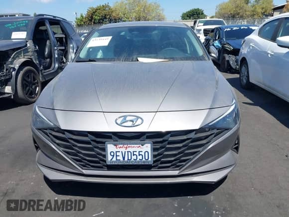 2023 Hyundai Elantra SE z VIN KMHLL4AG0PU483558, wystawiony jako IAAI lot #43139449 z przebiegiem 19 298 mil mil oraz . Historia ofert i sprzedaży dostępna na DreamBid. Obrazek 13.